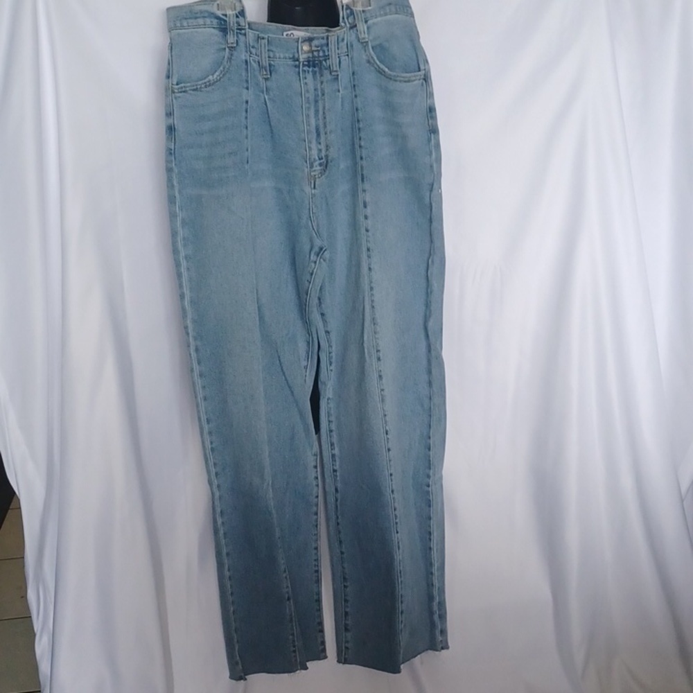SO Super High Rise 90s Wide Leg Jeans Size 15/32W Unique waistband, raw hem Y2K